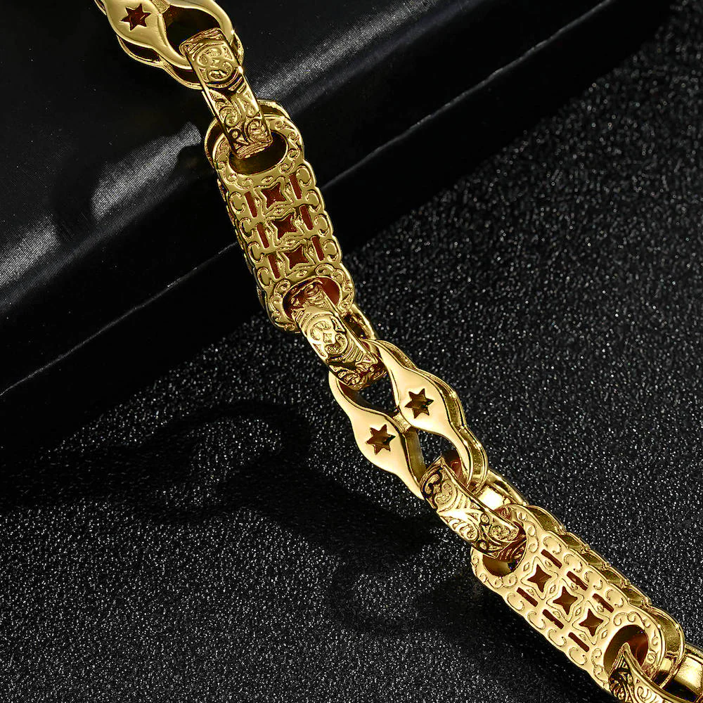 Gold 3D Stars and Bars Bracelet 11mm - Image 3