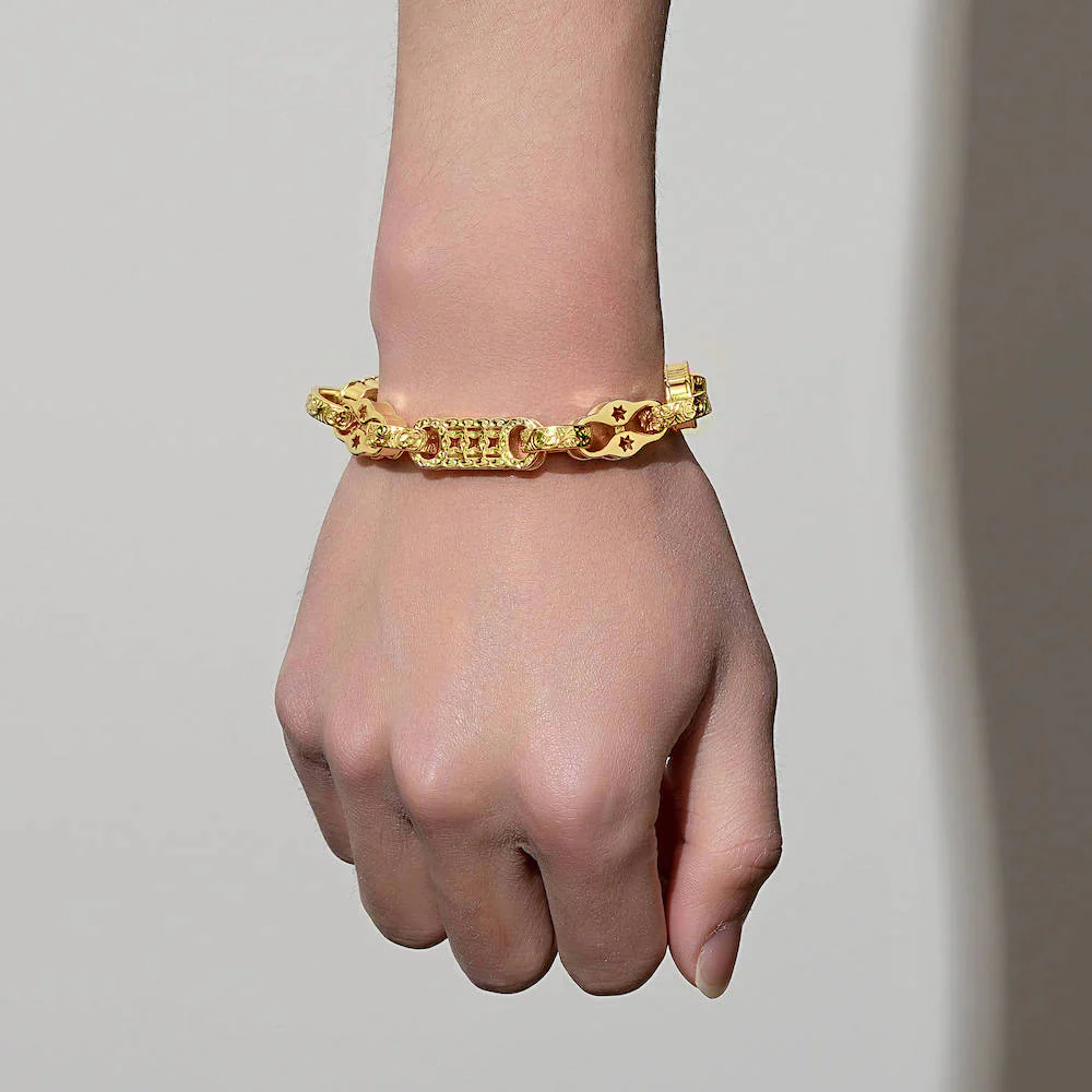 Gold 3D Stars and Bars Bracelet 11mm - Image 4