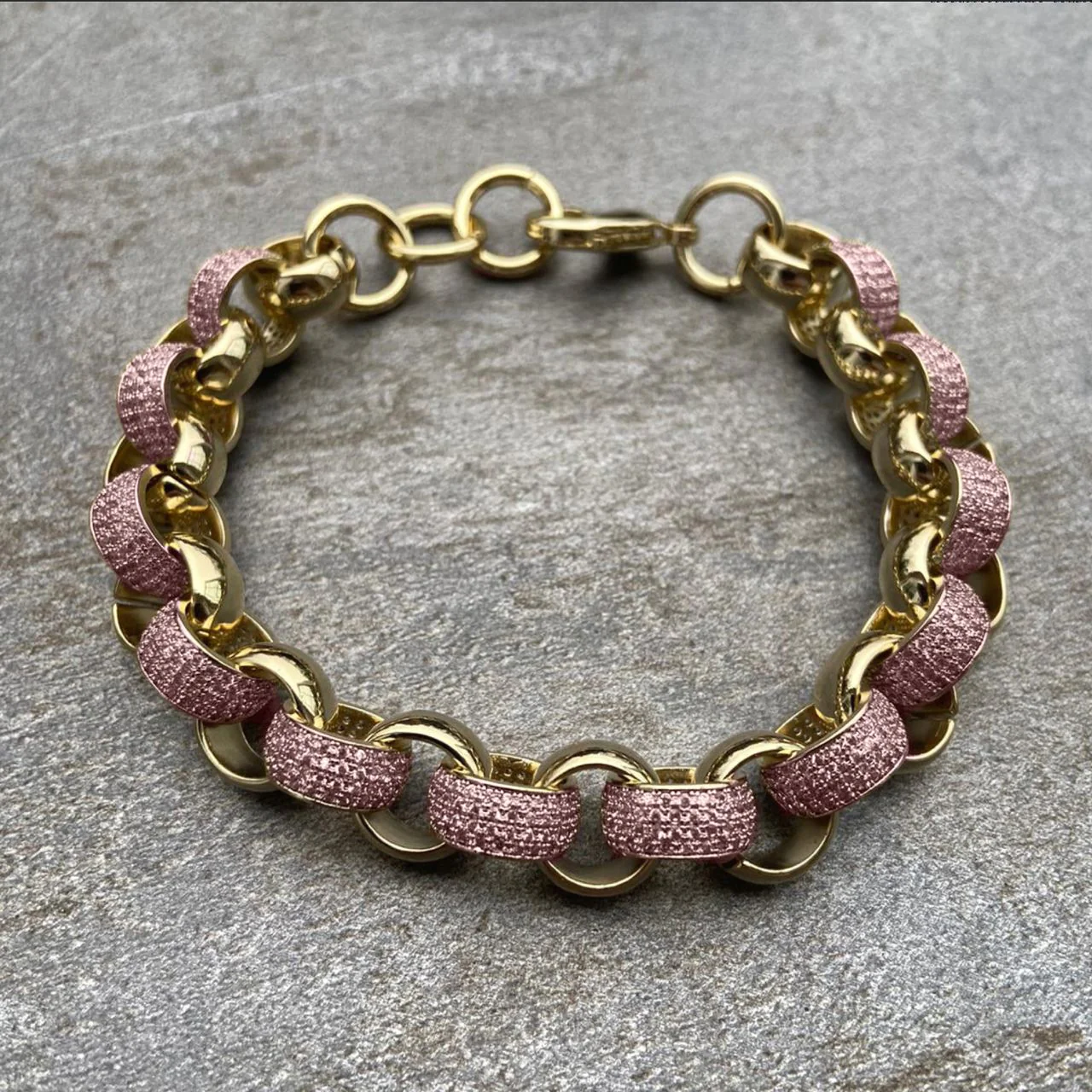 12mm Gold Alternate Pattern Belcher Bracelet with Stones - Image 3