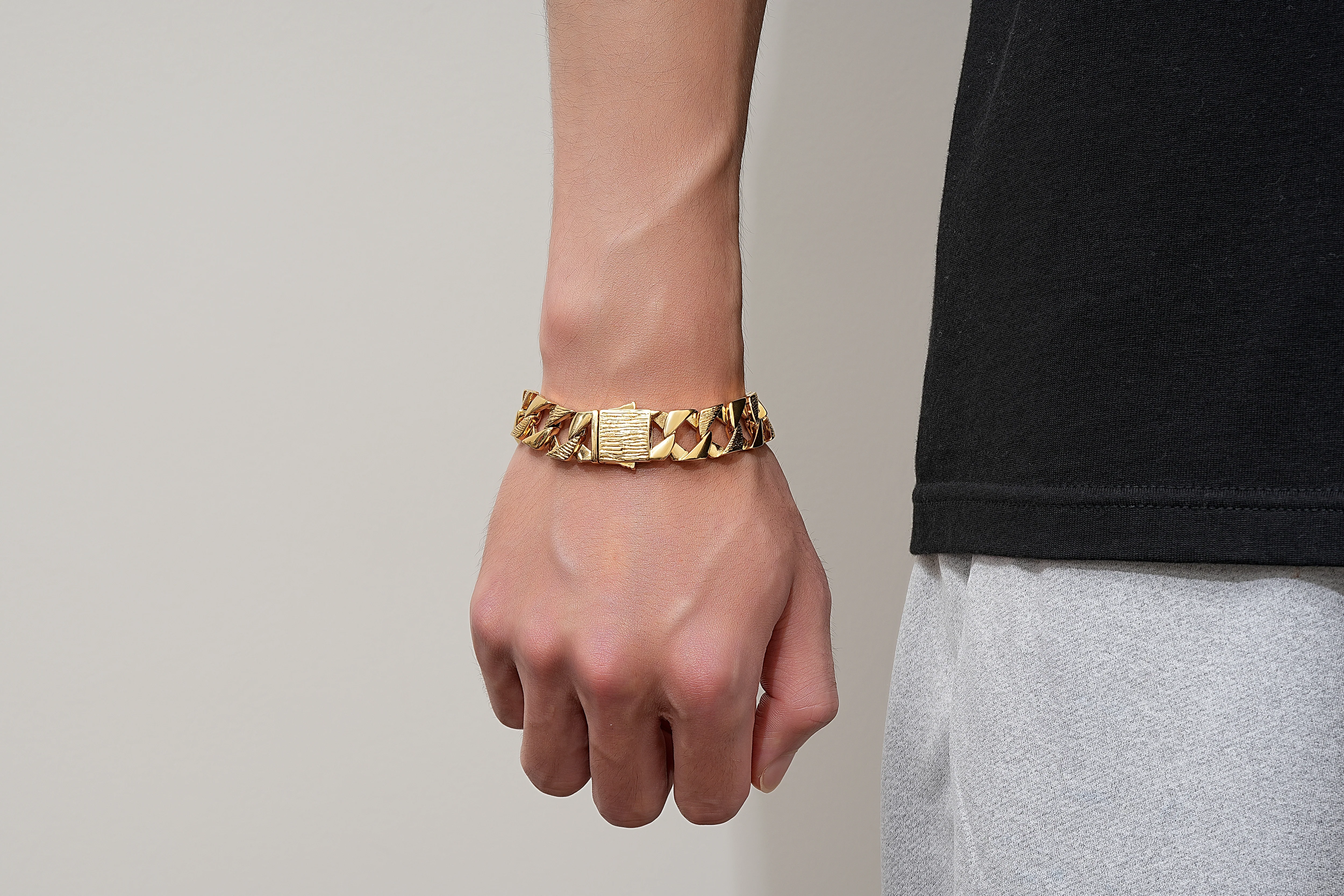 Gold Curb Bracelet 14mm - Image 5