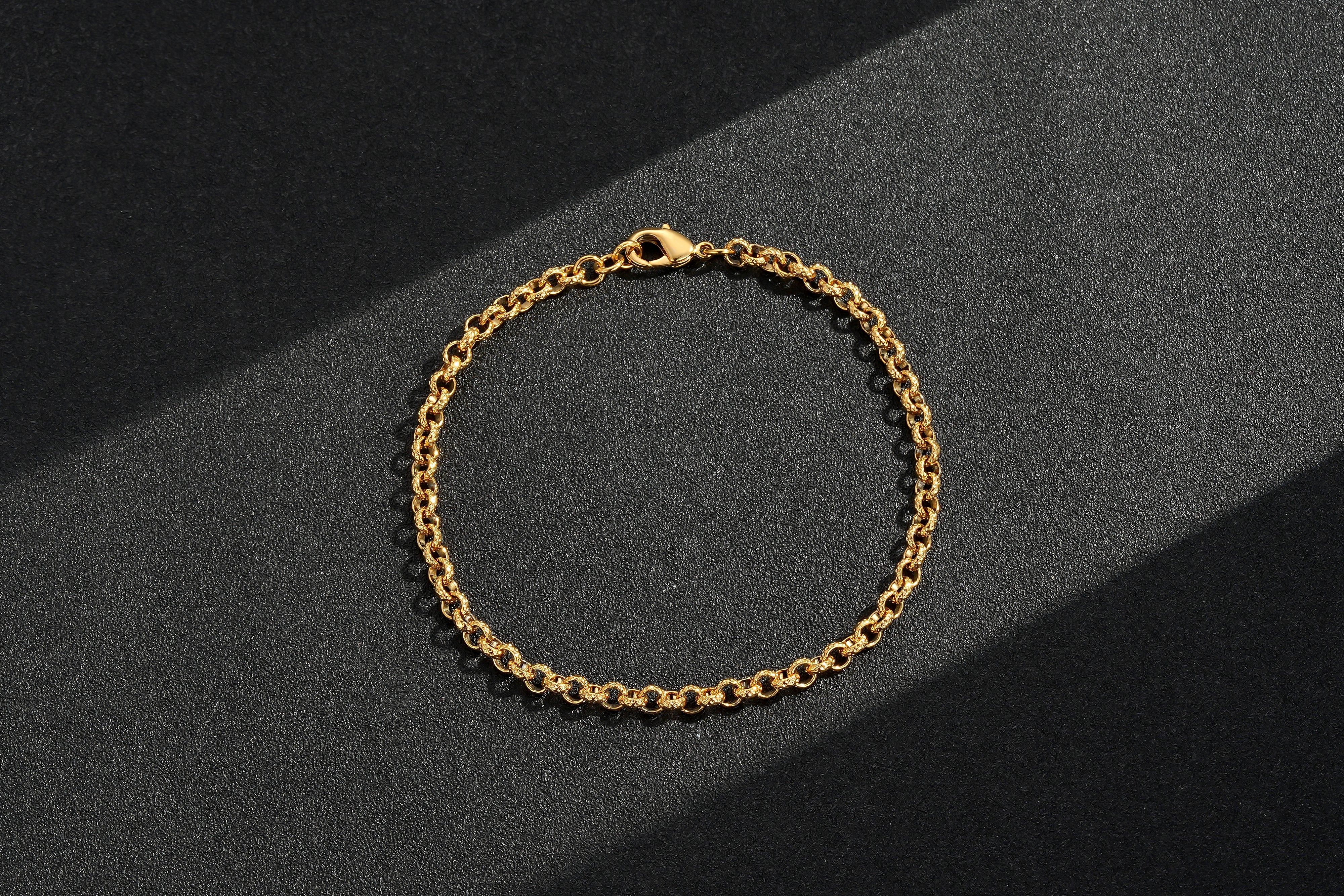 Gold Diamond-Cut Patterned Belcher Bracelet 4mm