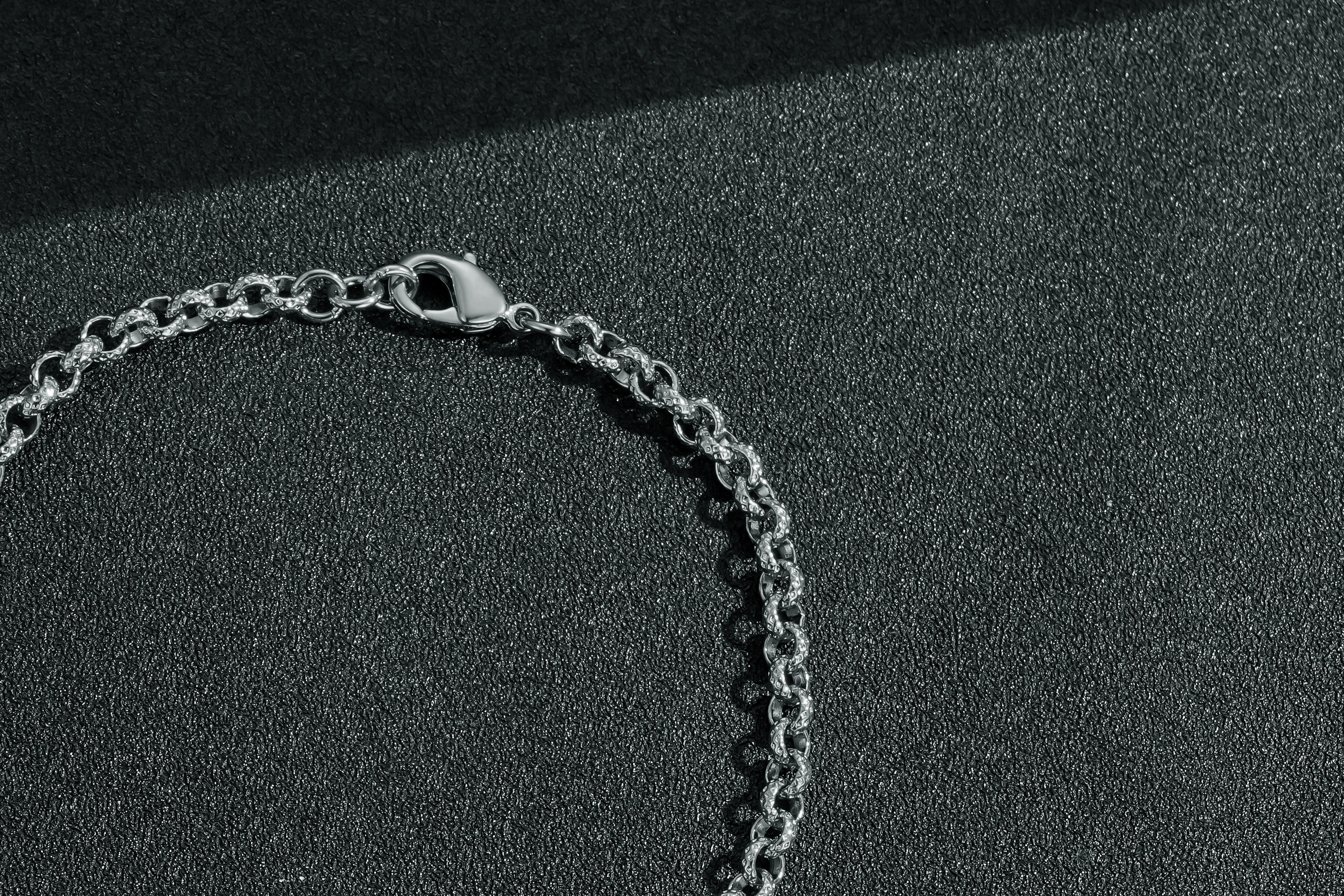Silver Diamond-Cut Patterned Belcher Bracelet 4mm - Image 3