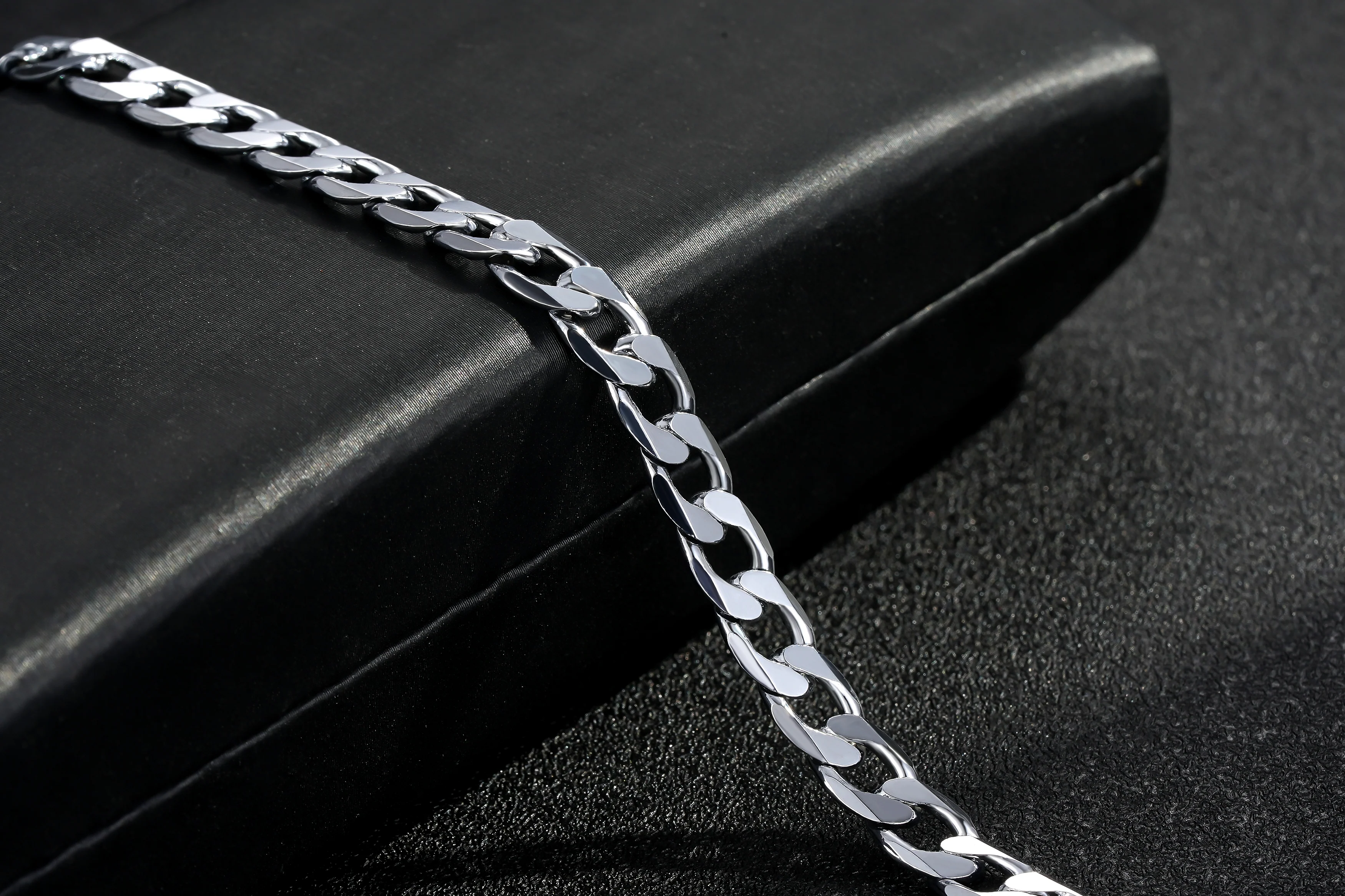Silver Curb Bracelet 6mm - Image 2