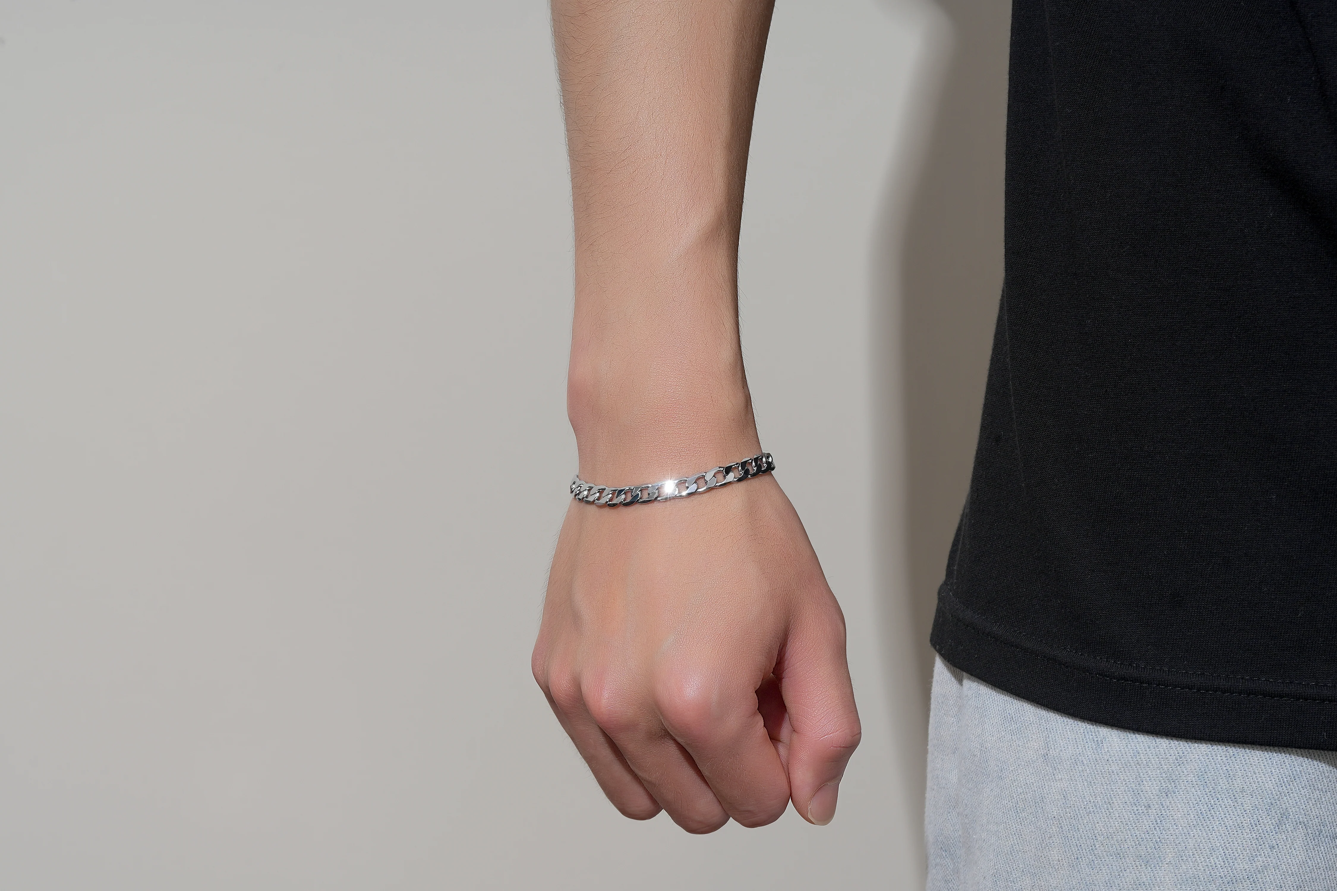 Silver Curb Bracelet 6mm - Image 4
