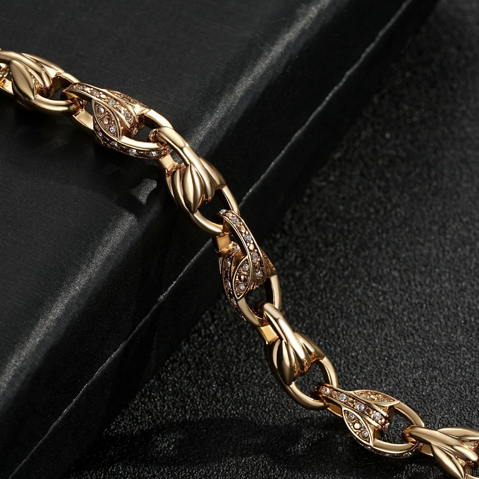 Luxury Gold 3D Tulip Bracelet with Stones and Albert Clasp - Image 2