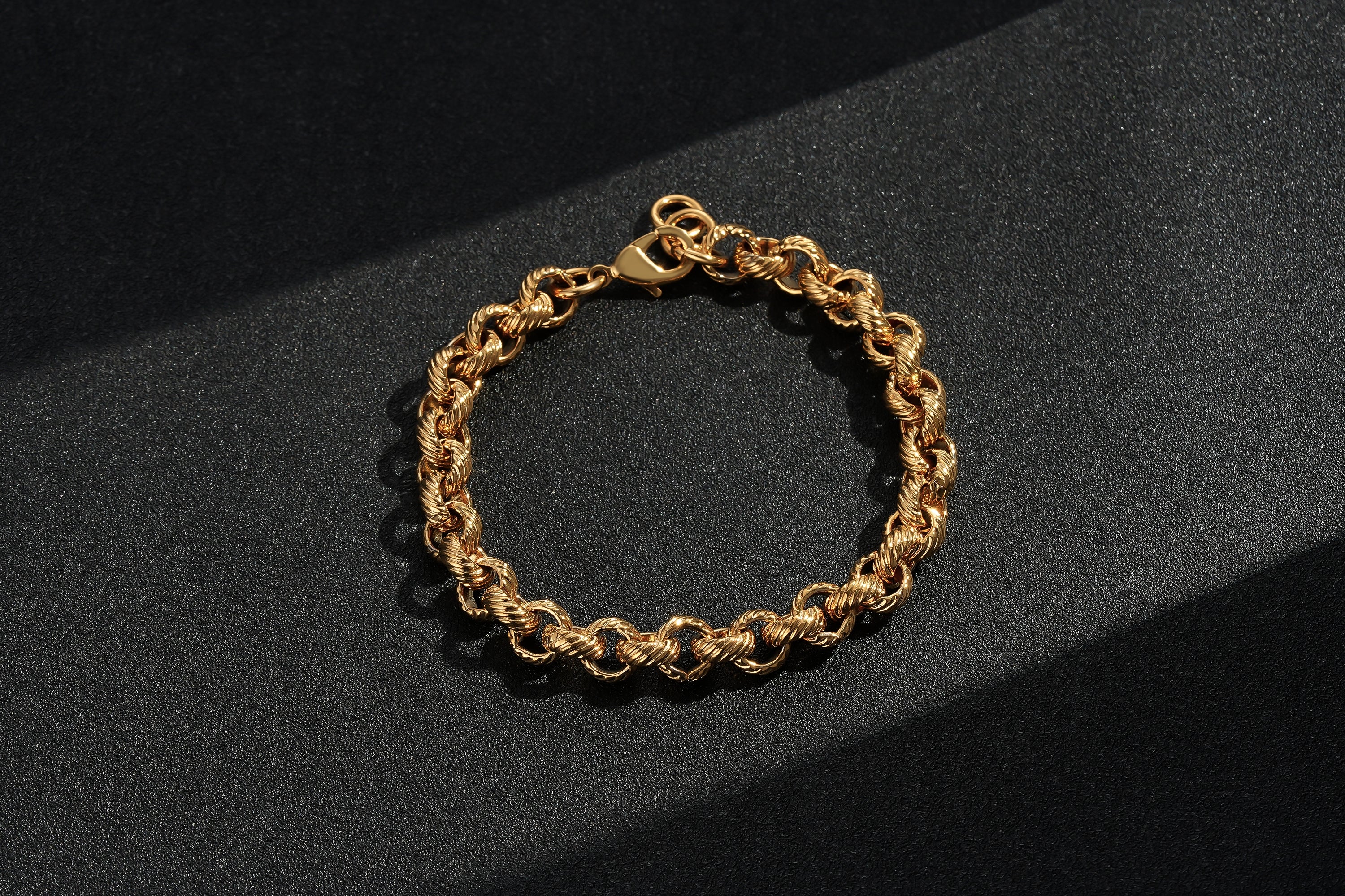 Gold Lined Patterned Belcher Bracelet 9mm