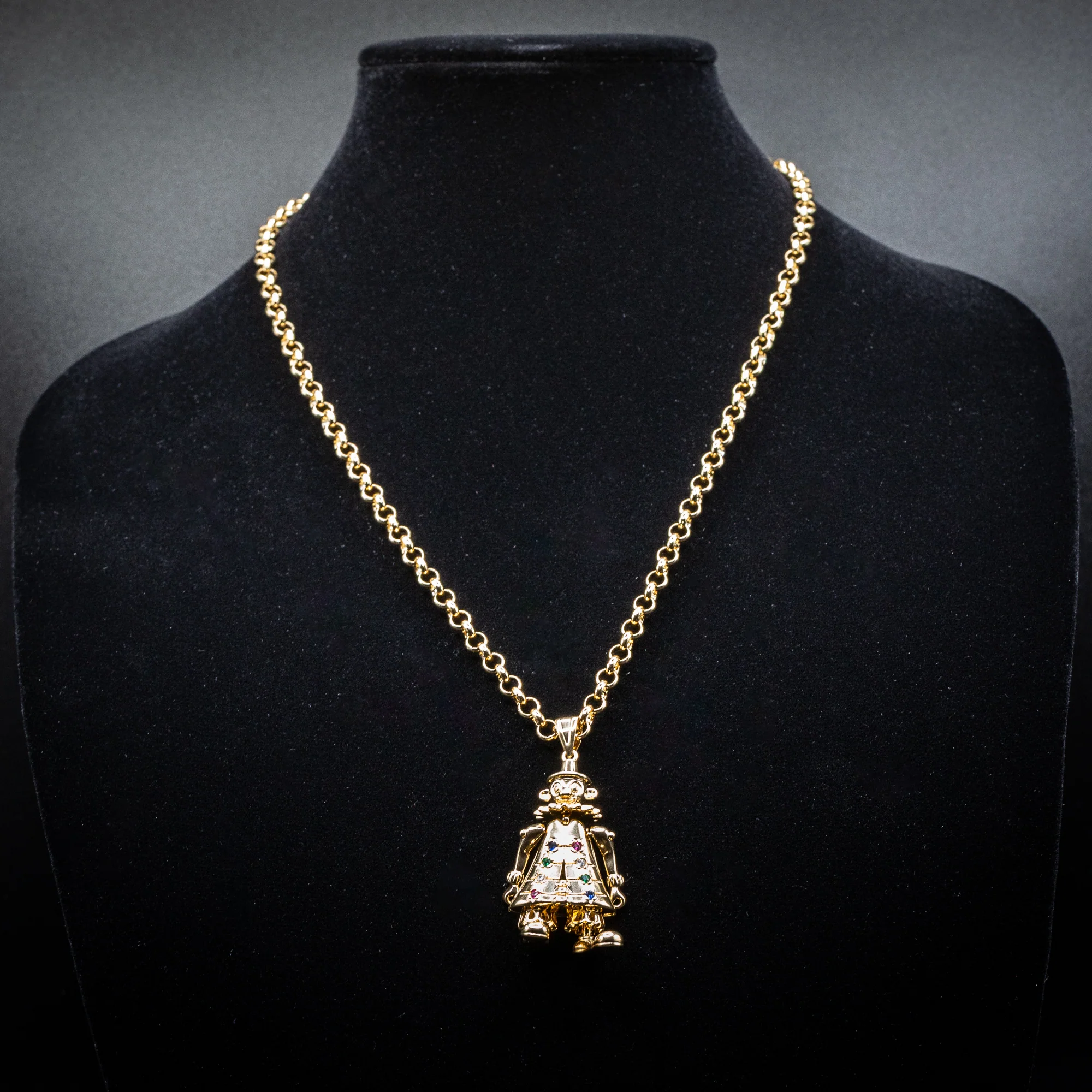The Bold Expression Gold Set 3D Clown Pendant & 30mm Creoles - Image 3