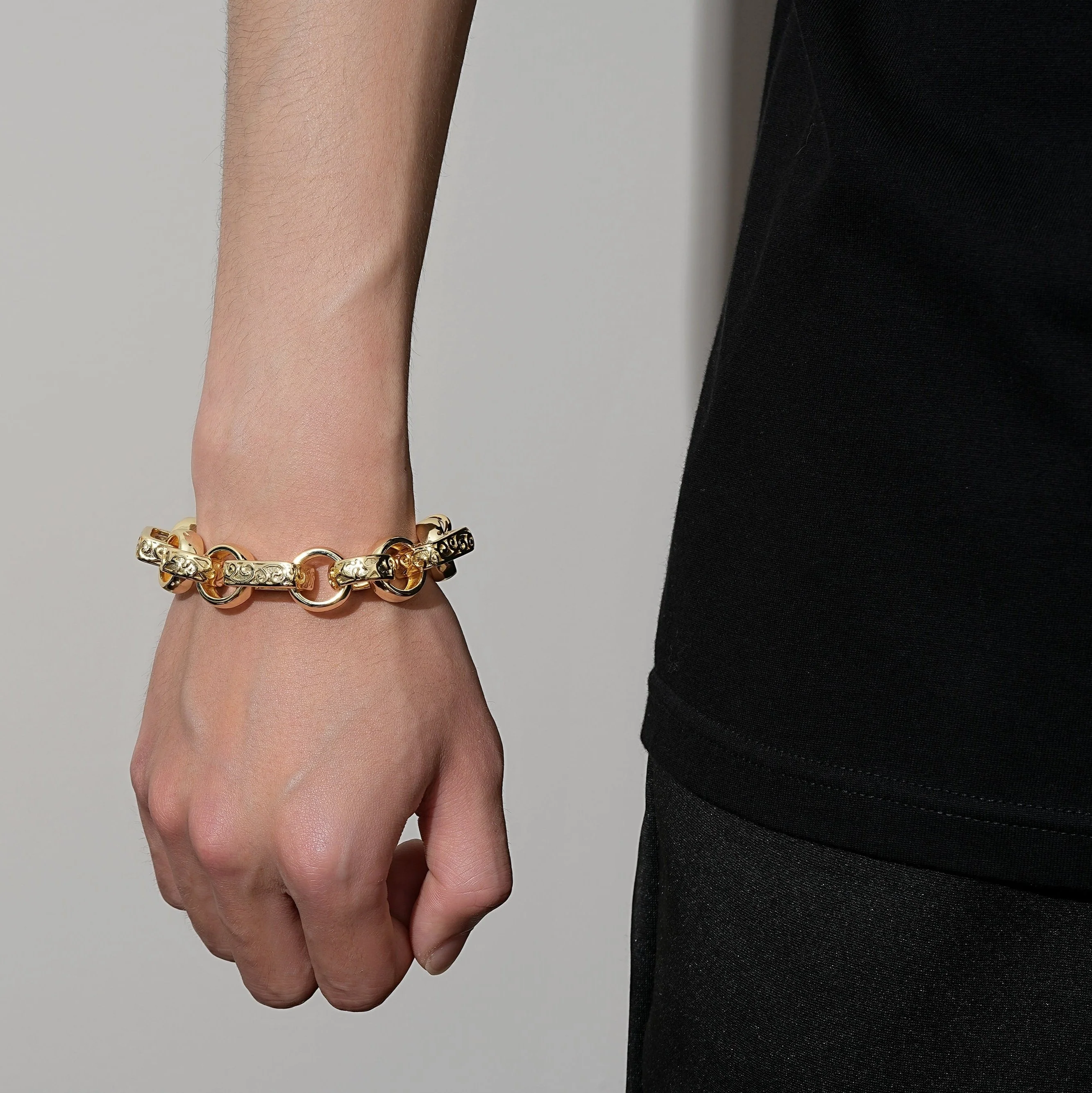 Luxury Gold 10mm Gypsy Link Belcher Bracelet with Albert Clasp - Image 3