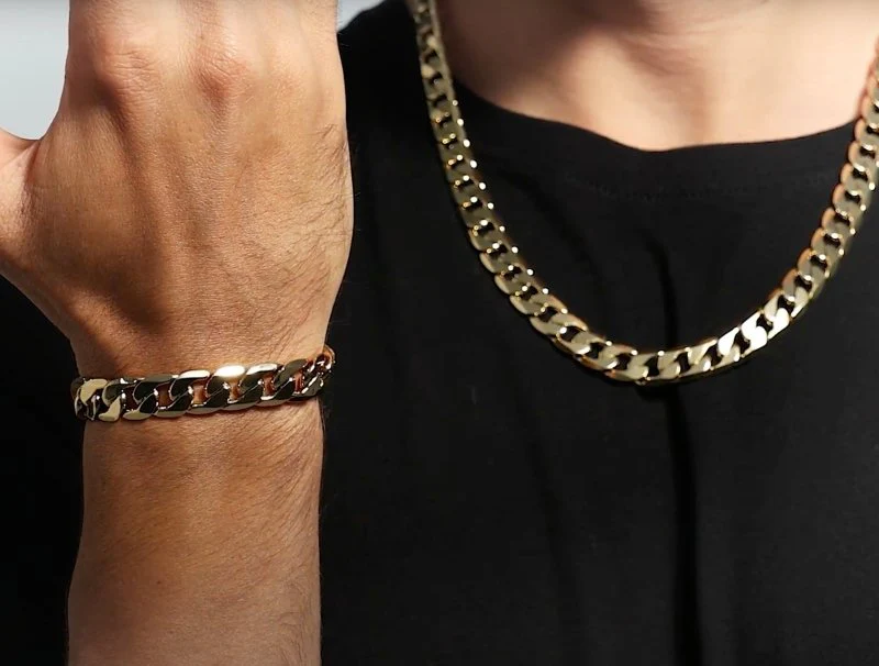 Gold Curb Bracelet 12mm - Image 2