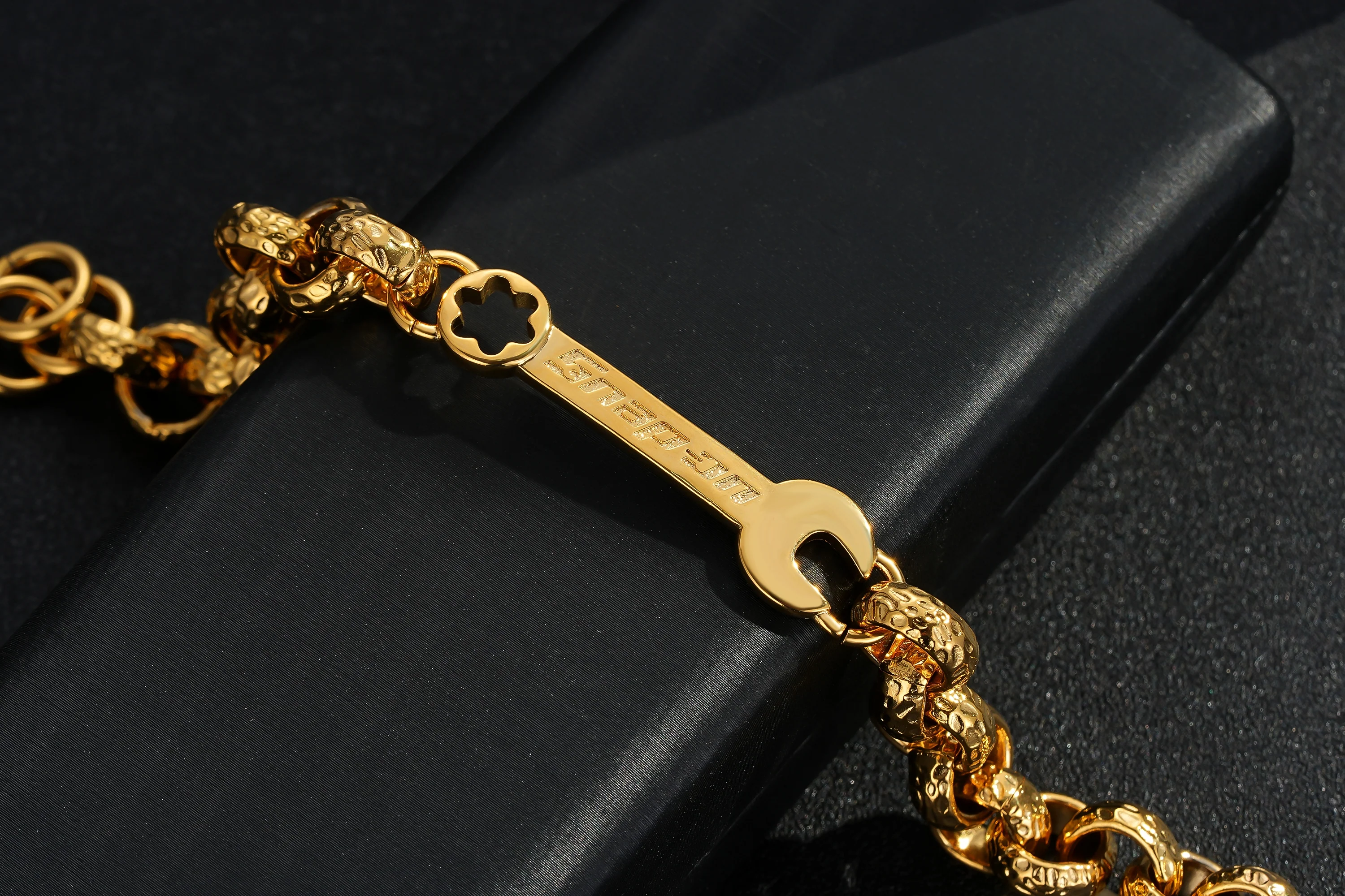 Gold 12mm Large Spanner Belcher Bracelet - Image 2