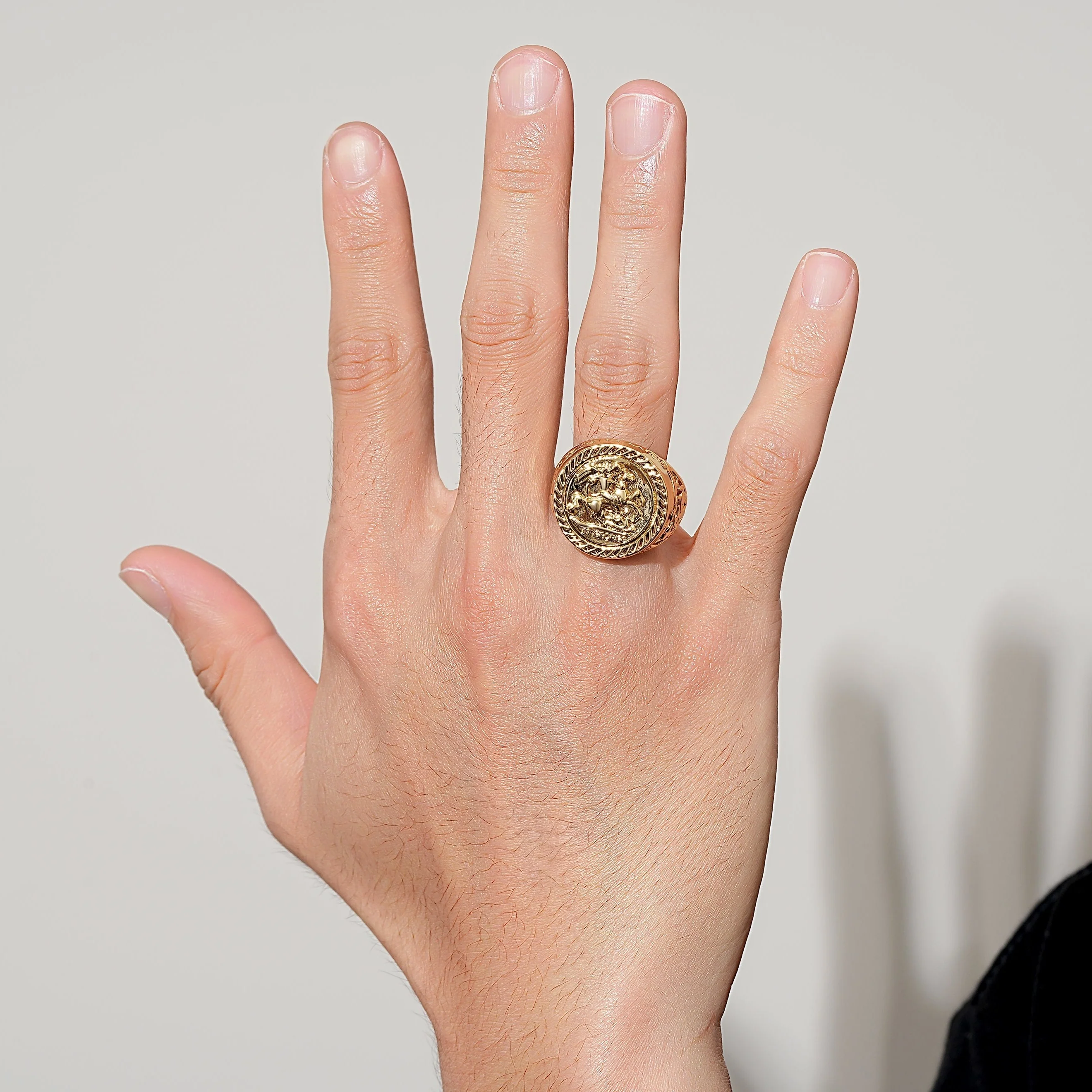 Gold Dragon Slayer Sovereign Ring - Image 3