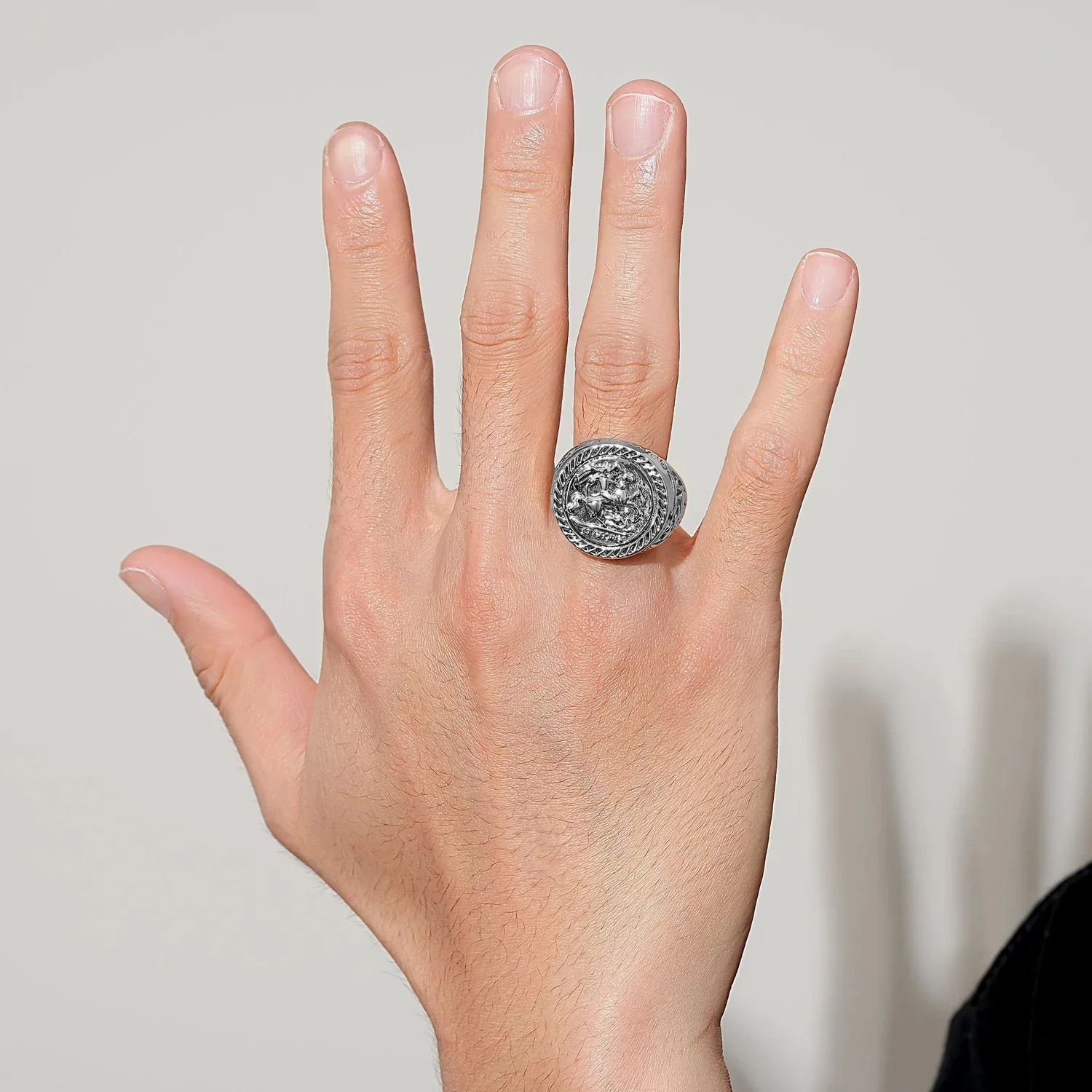New Silver St George Dragon Slayer Sovereign Adjustable Ring - Image 4