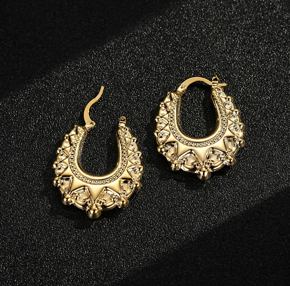 Gold Oval Gypsy Creole Earrings 30mm - Image 5