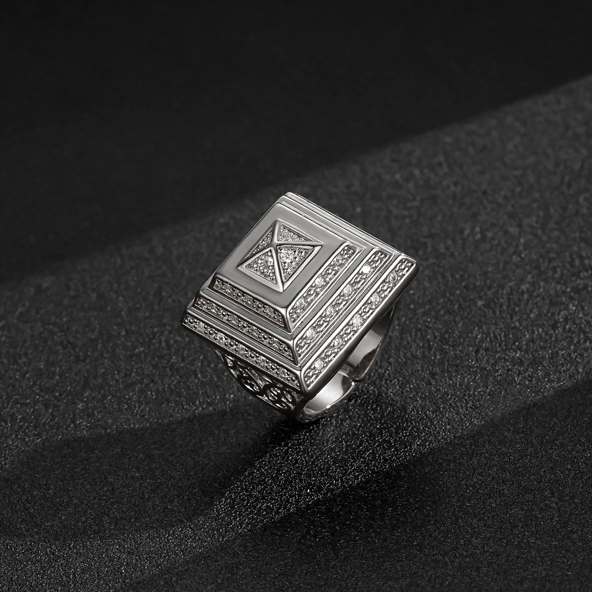 Silver Pyramid Ring with Stones XXL
